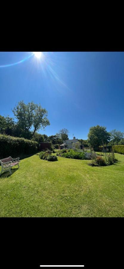 Bed and Breakfast Broadmoor Farm Kilgetty Exterior foto